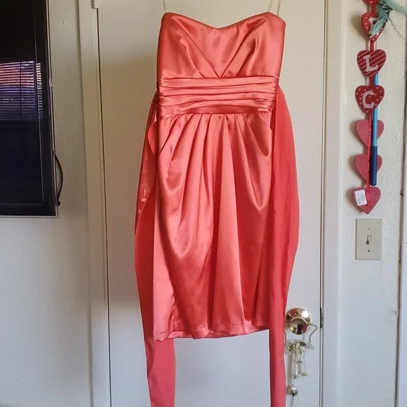 strapless open back dress Hot Knee Length Cheap Chiffon Formal Dress Light Coral One Shoulder  Affordable Bridesmaid Dress(BM351) – DaisyFormals-Bridesmaid and Formal  Dresses in 59+ Colors main image 1
